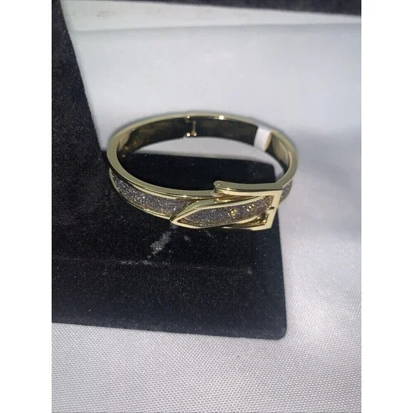 Macy’s Belt buckle design Gold  coloured bracelet Fashion Jewelry - Picture 4 of 12